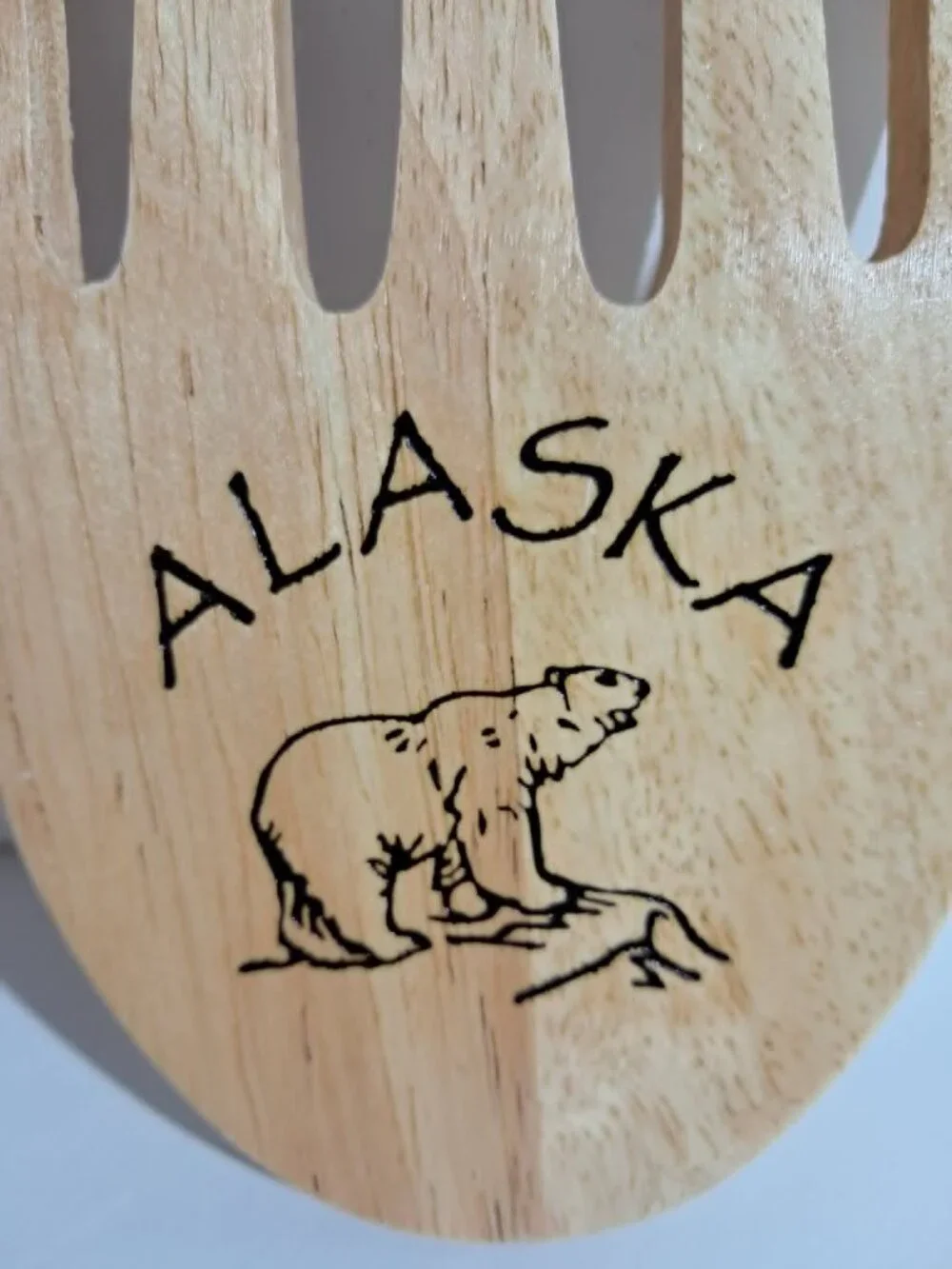 Alaska Wooden Salad Hands Bear Serving Claws Souvenir Kitchen Decor